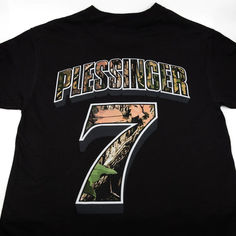 Black youth premium tee with PLESSINGER 7 back print close-up