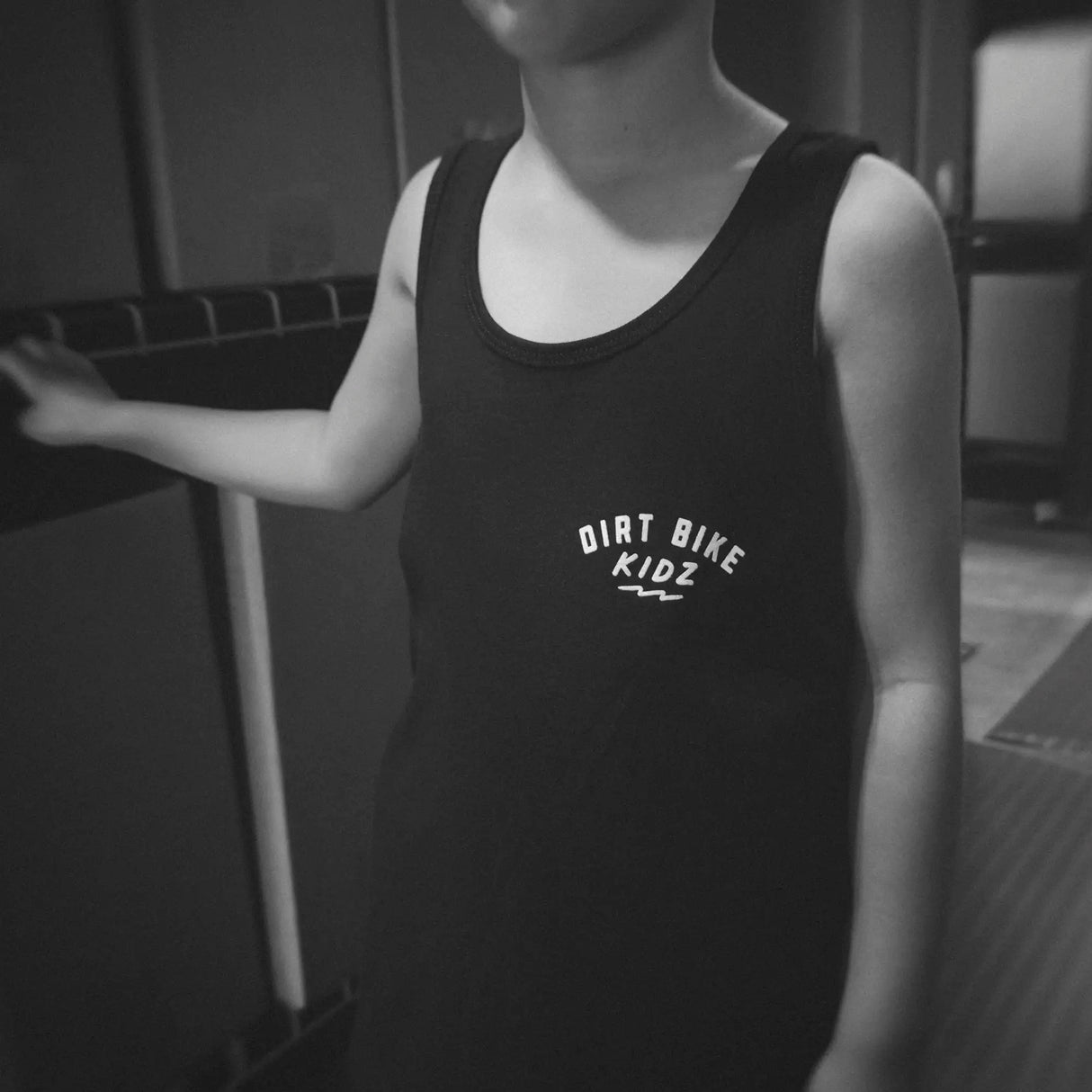 12 O'clock - Premium Youth Tank